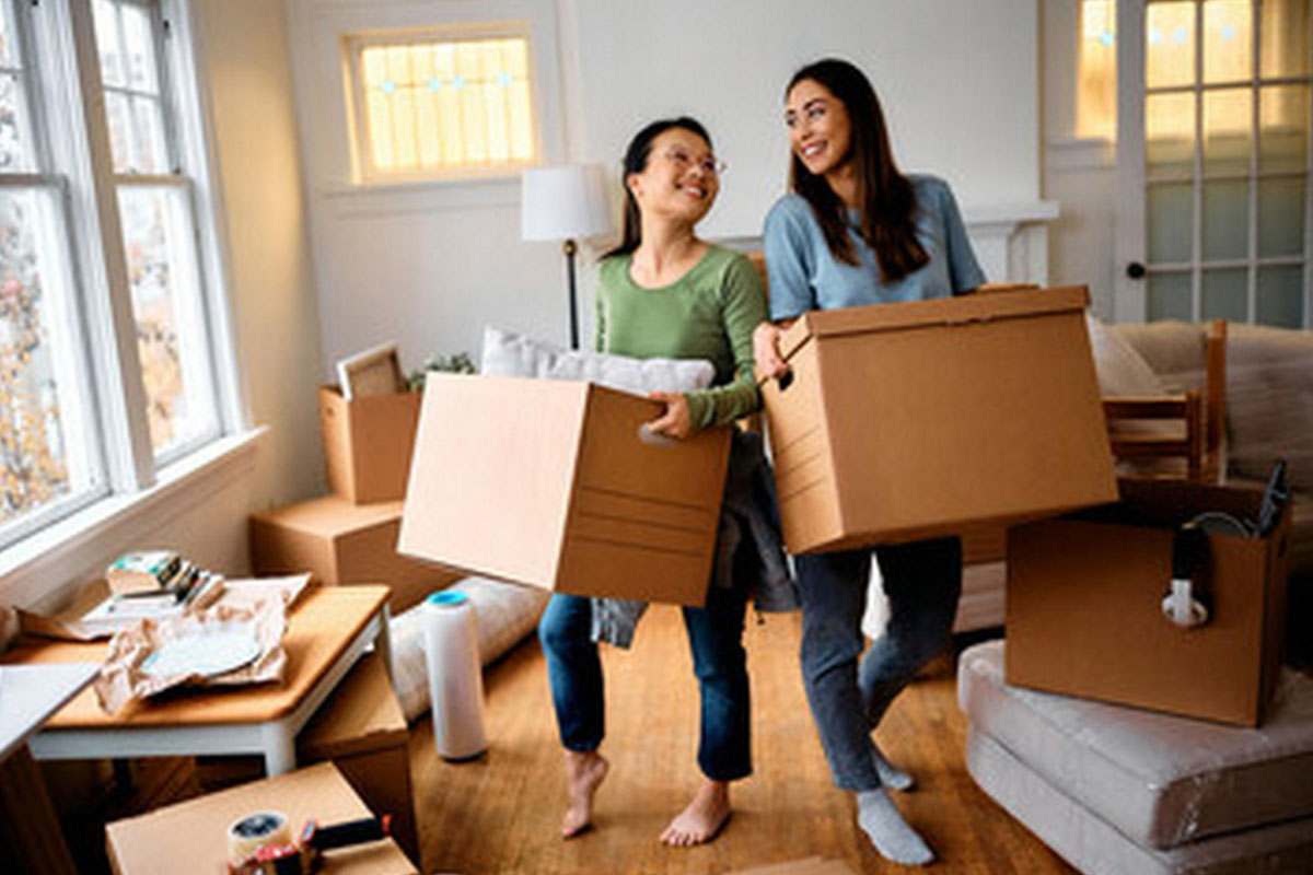 Warehouse to showroom delivery